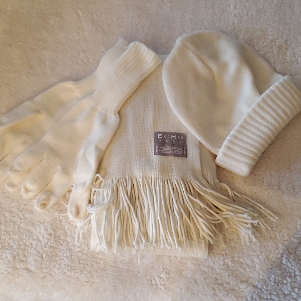 Joe Boxer hat, glove and scarf